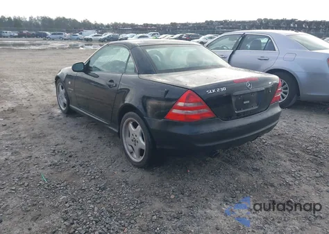 1999 Mercedes-Benz Slk 230 Kompressor z USA, uszkodzony, nr VIN WDBKK47F7XF123417